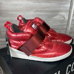 NWT! SOREL Women’s 7.5 OUT N ABOUT PUFFY Red dahlia!